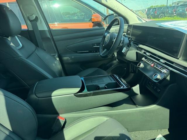 new 2025 Hyundai TUCSON Hybrid car, priced at $42,386