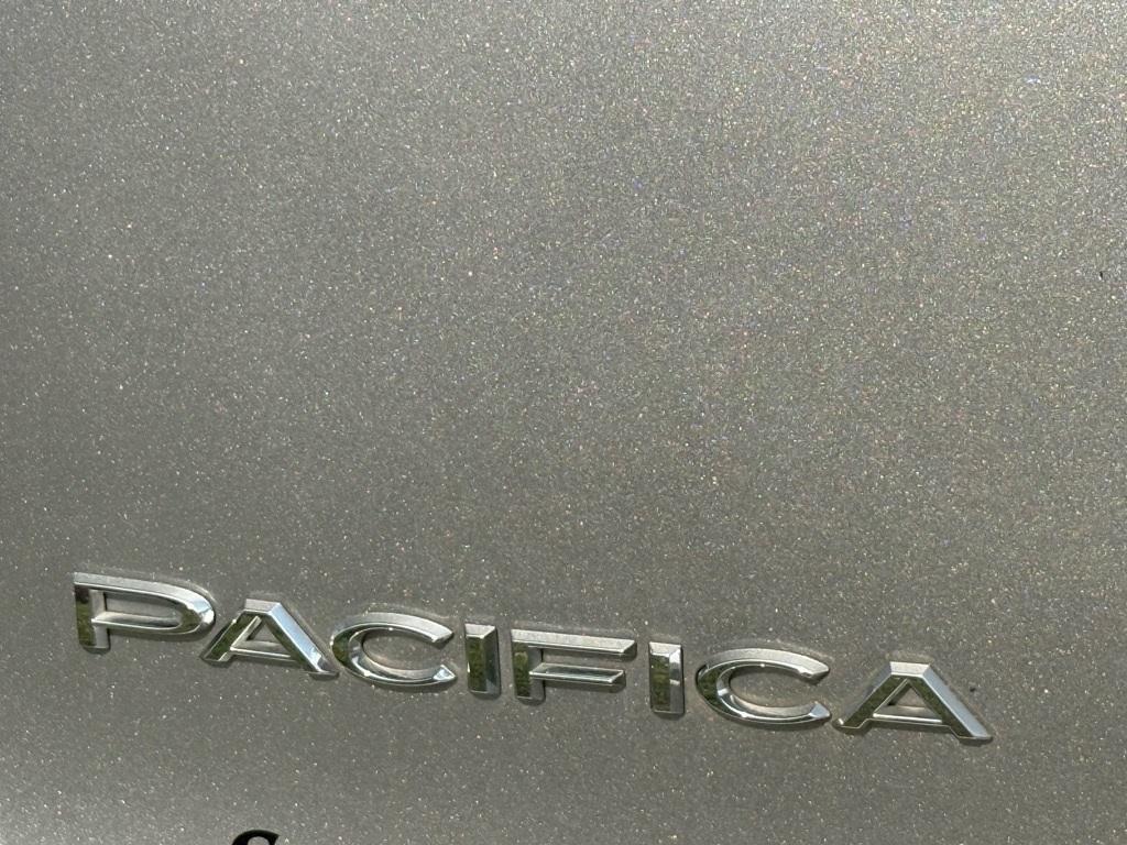 used 2019 Chrysler Pacifica car, priced at $18,460