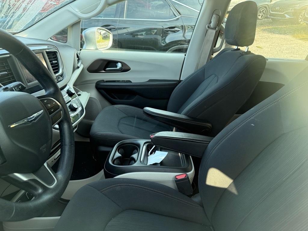 used 2019 Chrysler Pacifica car, priced at $18,460