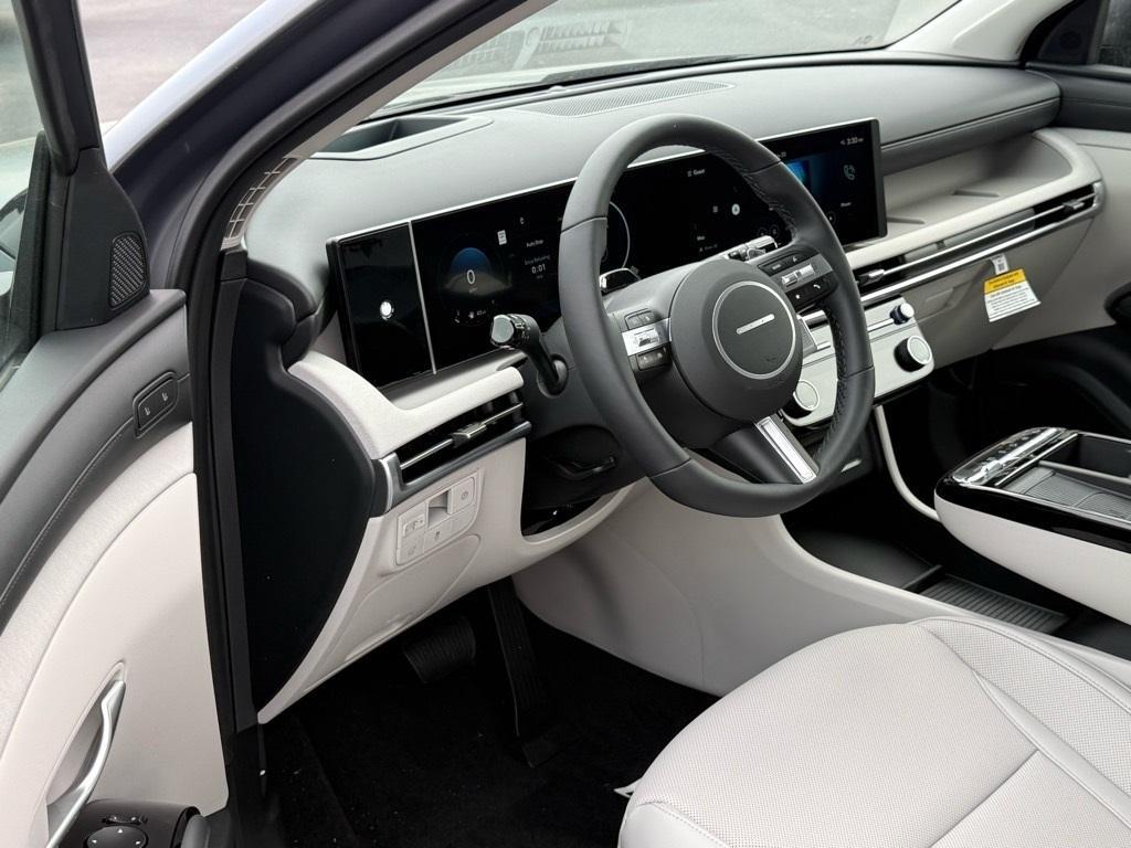 new 2025 Hyundai Tucson car, priced at $40,108