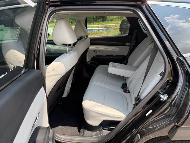 new 2025 Hyundai TUCSON Hybrid car, priced at $37,543