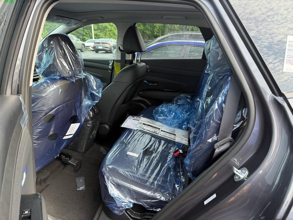 new 2025 Hyundai TUCSON Hybrid car, priced at $42,348