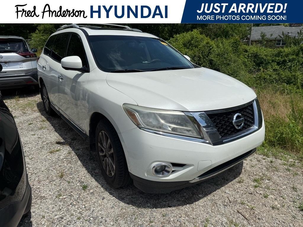 used 2015 Nissan Pathfinder car, priced at $7,998