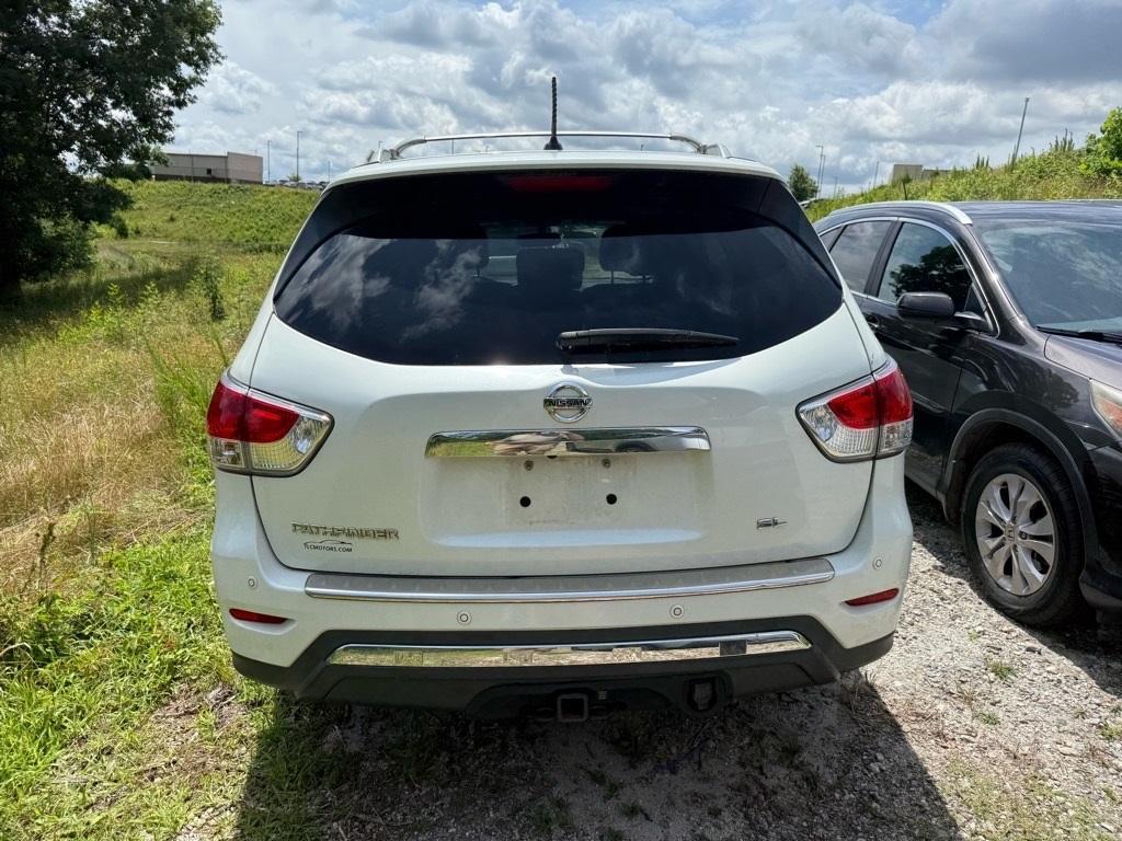 used 2015 Nissan Pathfinder car, priced at $7,998