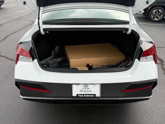 new 2025 Hyundai ELANTRA HEV car, priced at $29,040