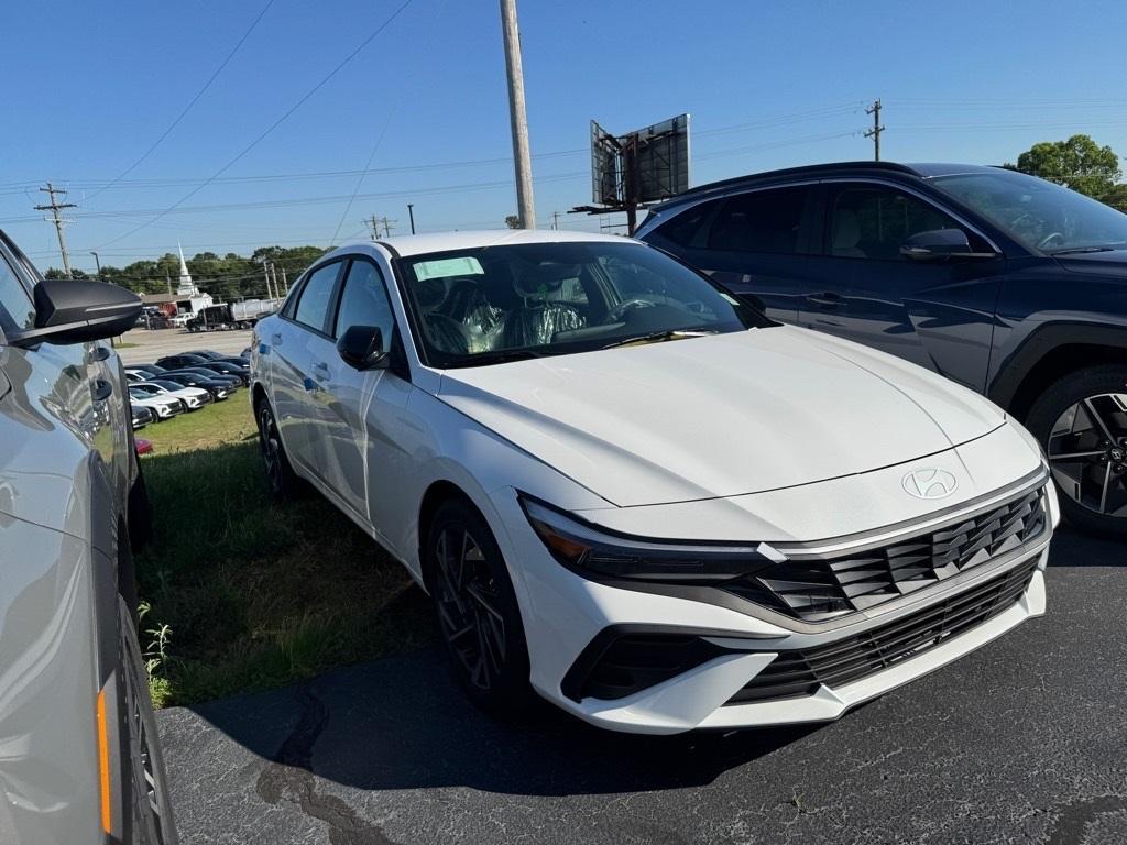 new 2025 Hyundai ELANTRA HEV car, priced at $29,040