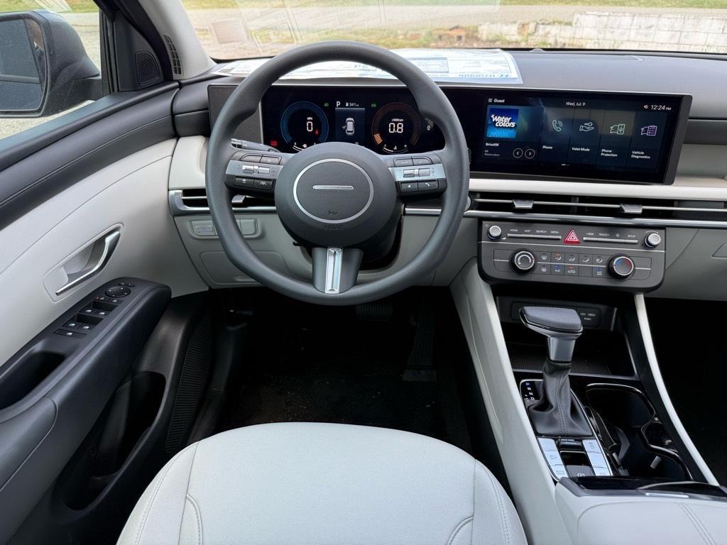 new 2025 Hyundai Tucson car, priced at $28,166
