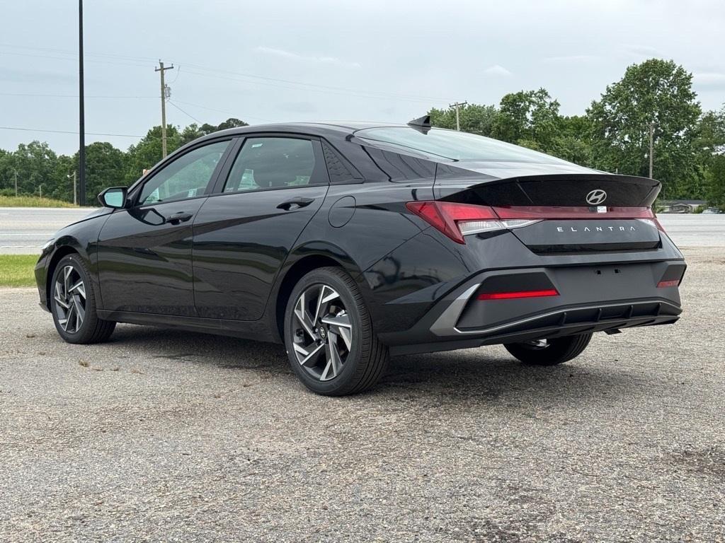 new 2025 Hyundai Elantra car, priced at $24,289