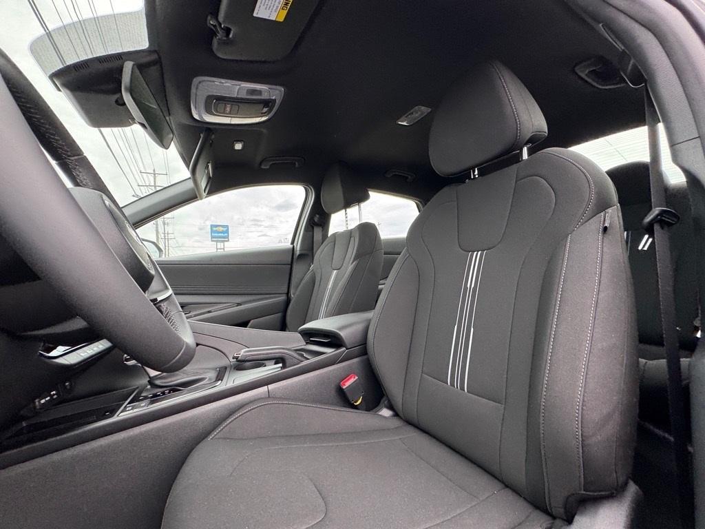 new 2025 Hyundai Elantra car, priced at $24,289