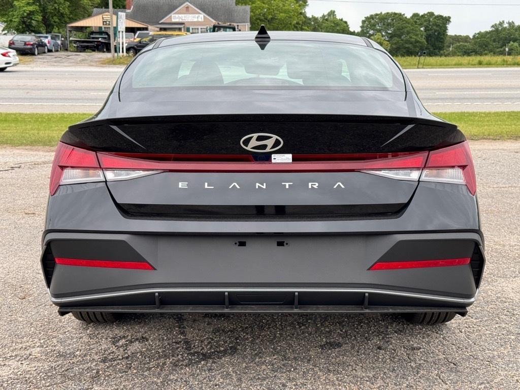 new 2025 Hyundai Elantra car, priced at $24,289