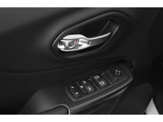 used 2015 Jeep Cherokee car, priced at $13,598