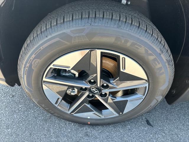 new 2025 Hyundai TUCSON Hybrid car, priced at $37,581