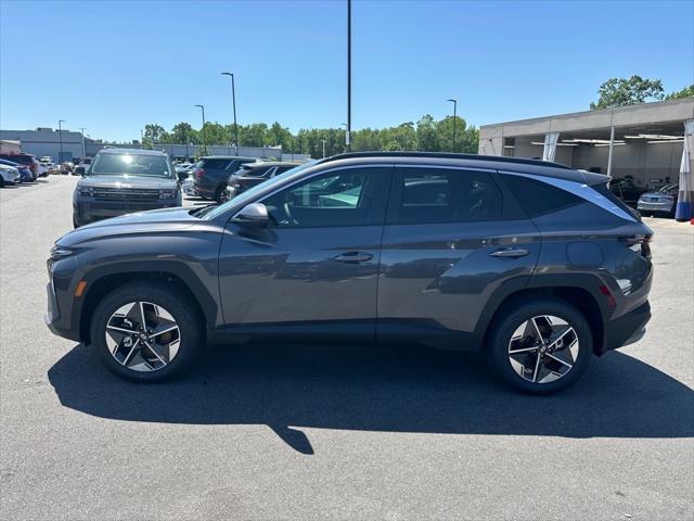 new 2025 Hyundai TUCSON Hybrid car, priced at $37,581