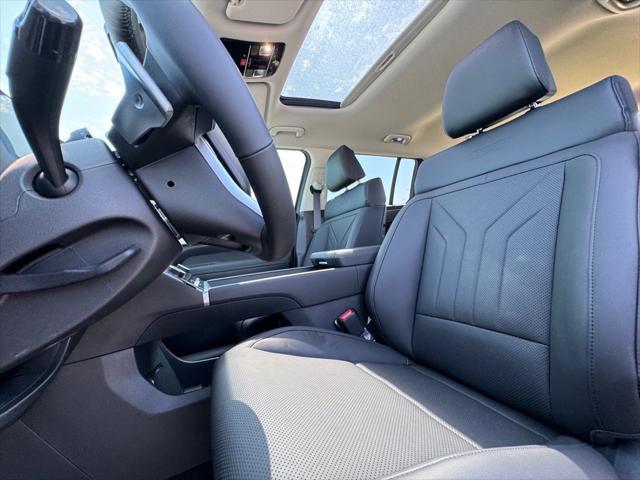 new 2025 Hyundai Santa Fe car, priced at $42,426