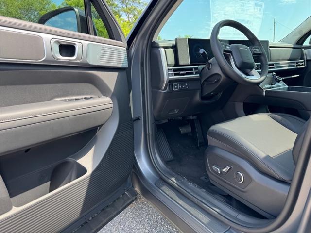 new 2025 Hyundai Santa Fe car, priced at $42,426