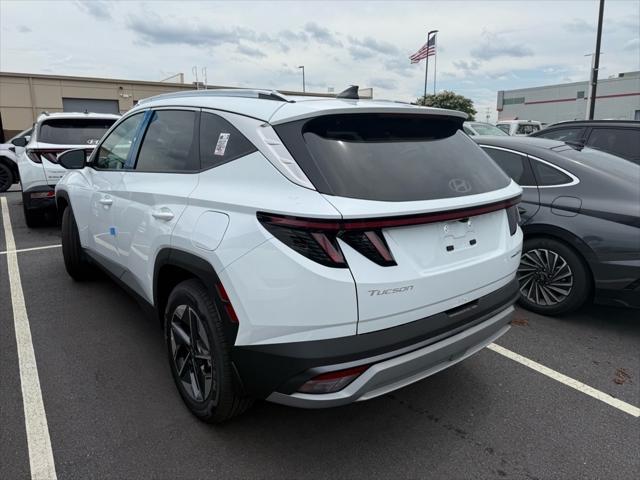 new 2025 Hyundai TUCSON Hybrid car, priced at $38,036