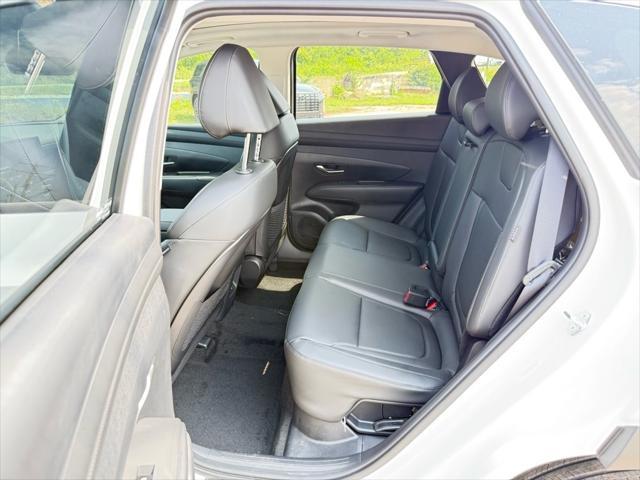 new 2025 Hyundai TUCSON Hybrid car, priced at $38,036