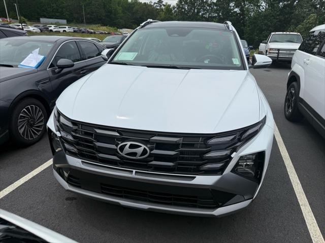 new 2025 Hyundai TUCSON Hybrid car, priced at $38,036