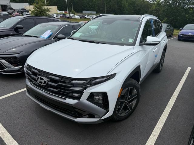 new 2025 Hyundai TUCSON Hybrid car, priced at $38,036