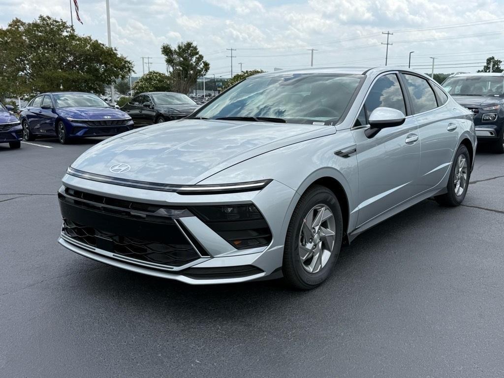 new 2025 Hyundai Sonata car, priced at $27,636