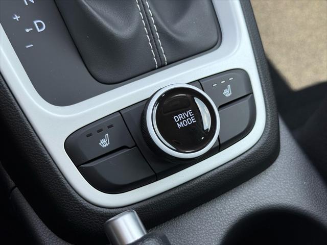 new 2025 Hyundai Venue car, priced at $24,883