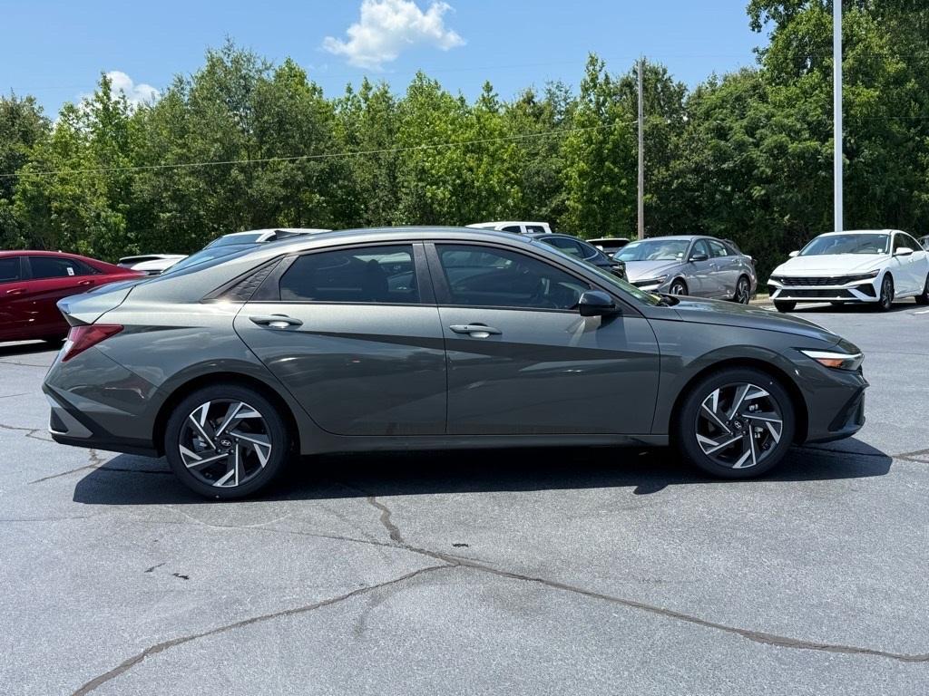 new 2025 Hyundai Elantra car, priced at $24,289