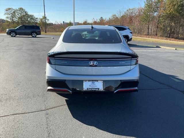 new 2024 Hyundai Sonata Hybrid car, priced at $31,247