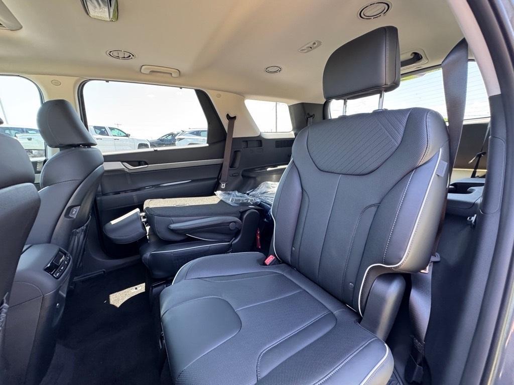 new 2025 Hyundai Palisade car, priced at $43,910