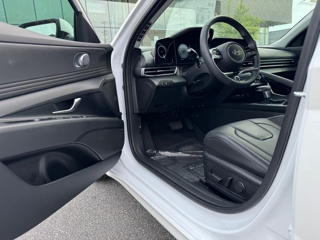 used 2024 Hyundai Elantra car, priced at $24,594