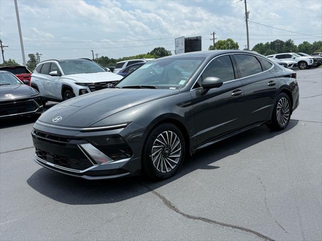 new 2025 Hyundai Sonata Hybrid car, priced at $38,542