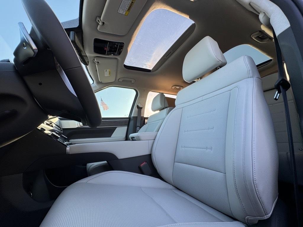new 2025 Hyundai Santa Fe car, priced at $45,241