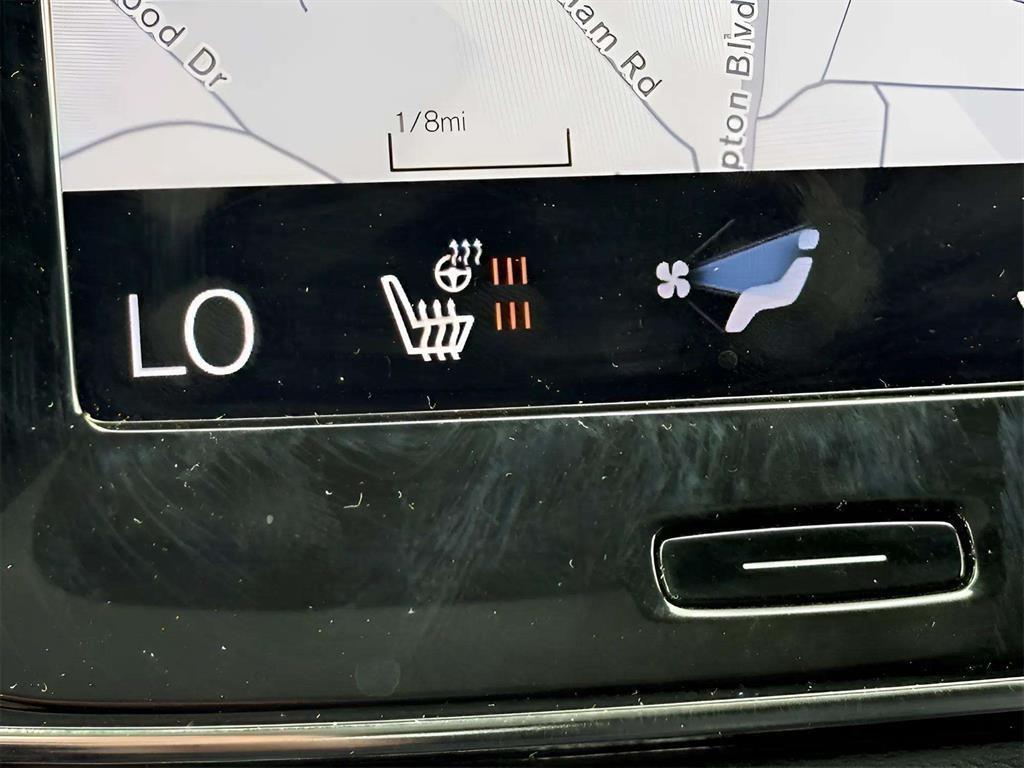 used 2020 Volvo XC40 car, priced at $20,721