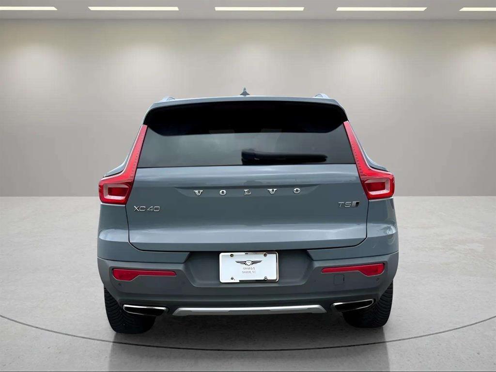 used 2020 Volvo XC40 car, priced at $20,721