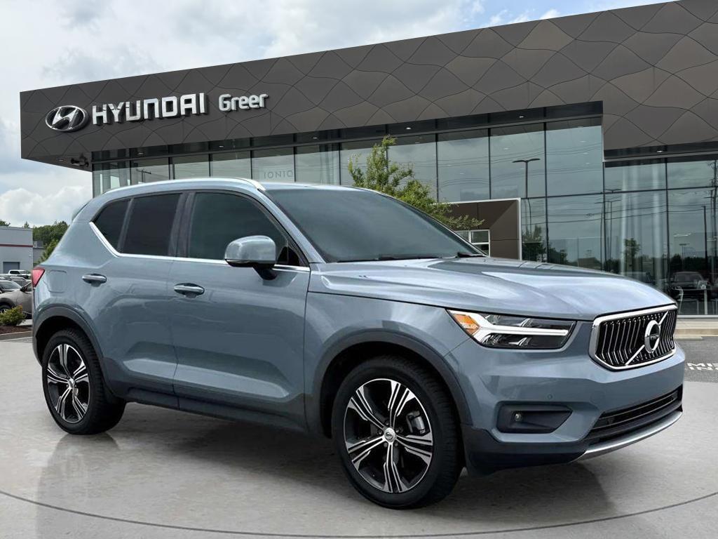 used 2020 Volvo XC40 car, priced at $20,721