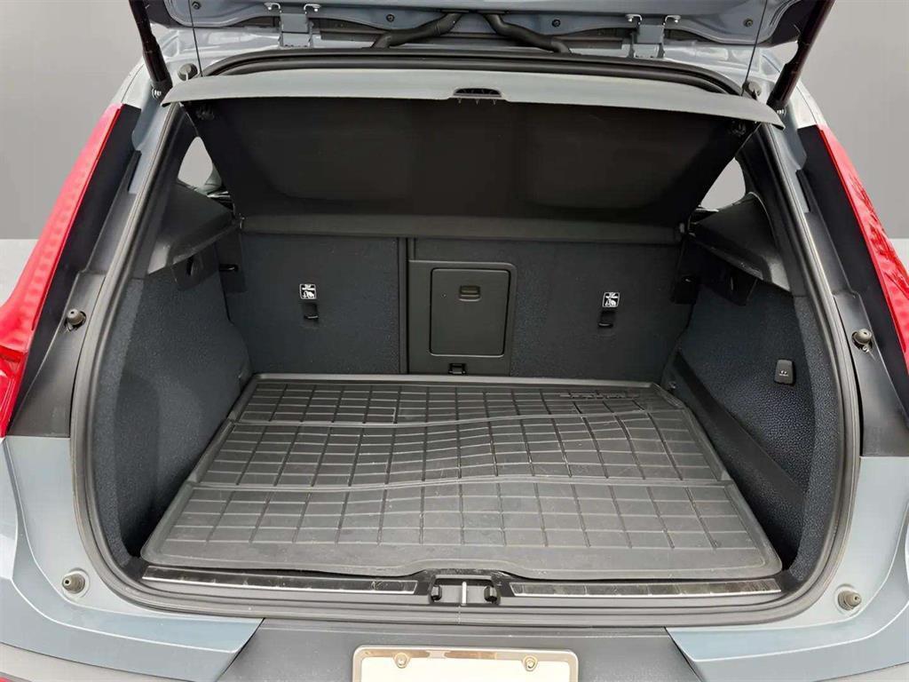 used 2020 Volvo XC40 car, priced at $20,721