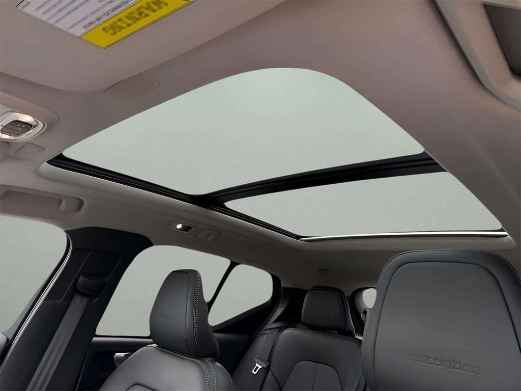 used 2020 Volvo XC40 car, priced at $20,721