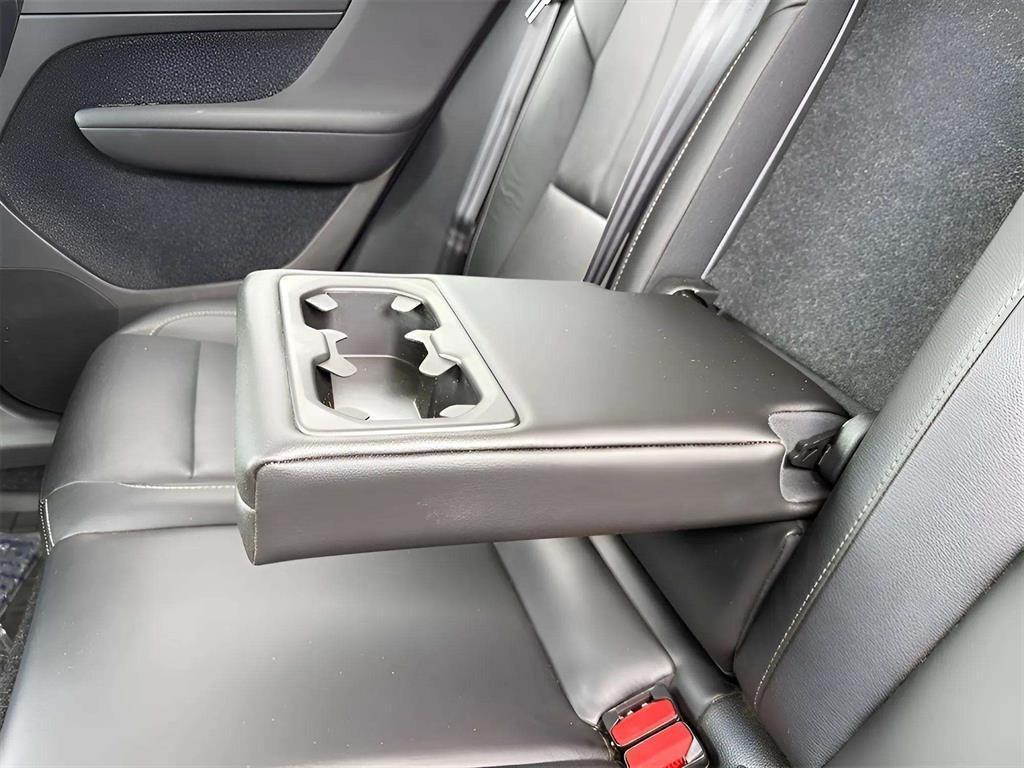 used 2020 Volvo XC40 car, priced at $20,721