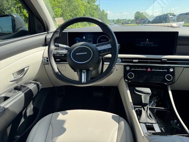 new 2025 Hyundai Tucson car, priced at $34,104