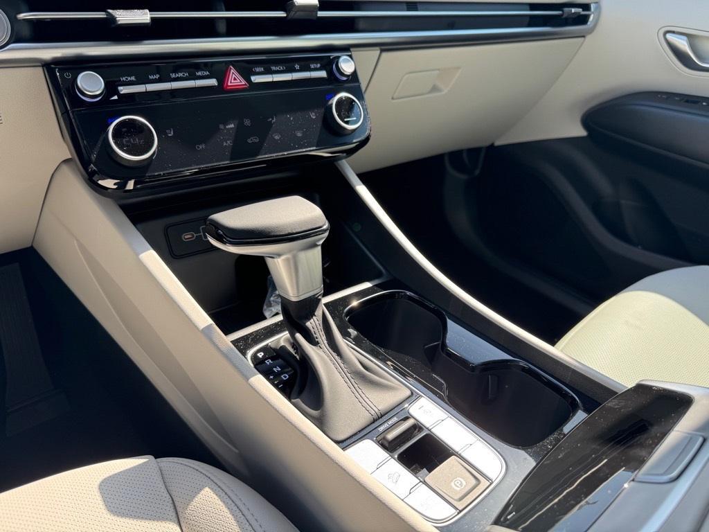 new 2025 Hyundai Tucson car, priced at $32,354