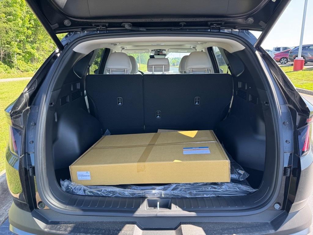 new 2025 Hyundai Tucson car, priced at $32,354