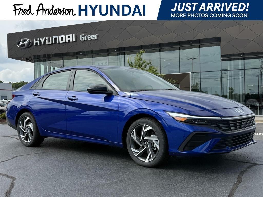 new 2025 Hyundai Elantra car, priced at $23,014