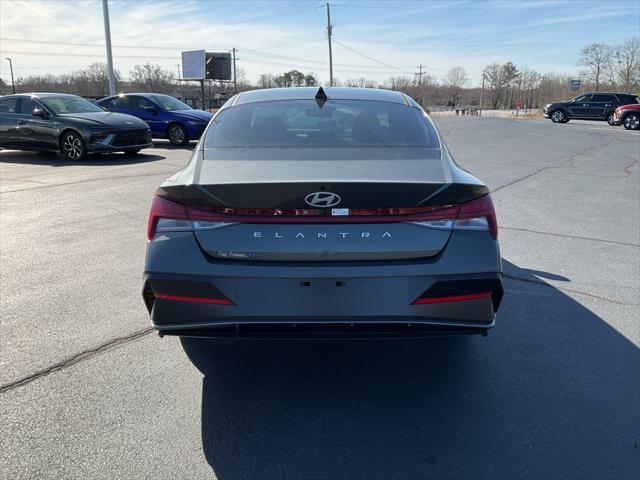 new 2024 Hyundai Elantra car, priced at $25,260