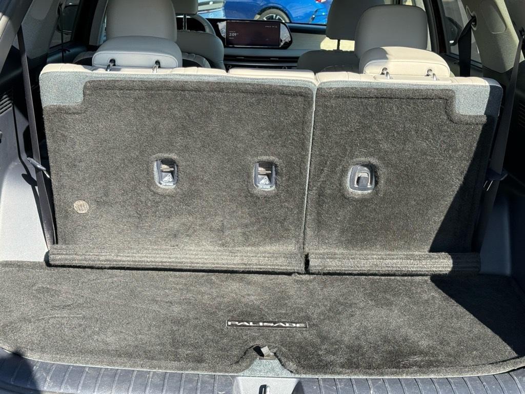 used 2023 Hyundai Palisade car, priced at $35,362