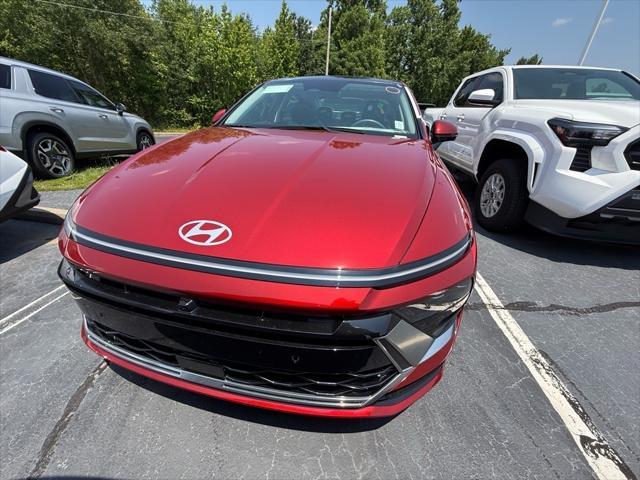 new 2025 Hyundai Sonata Hybrid car, priced at $39,207