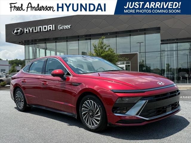 new 2025 Hyundai Sonata Hybrid car, priced at $39,207