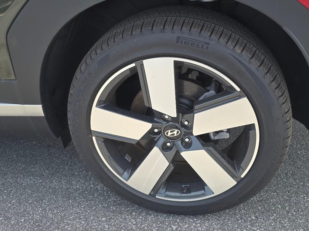 new 2025 Hyundai Santa Fe car, priced at $44,210