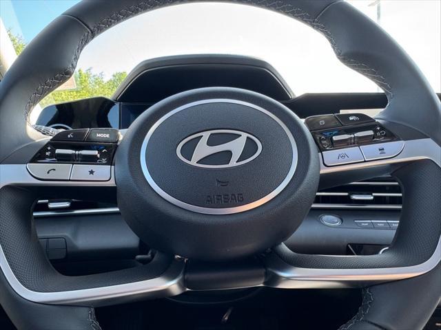 new 2025 Hyundai Elantra car, priced at $27,713