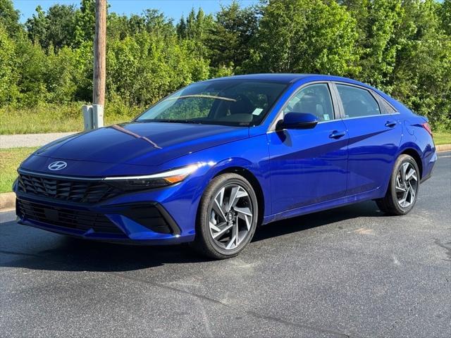 new 2025 Hyundai Elantra car, priced at $27,713