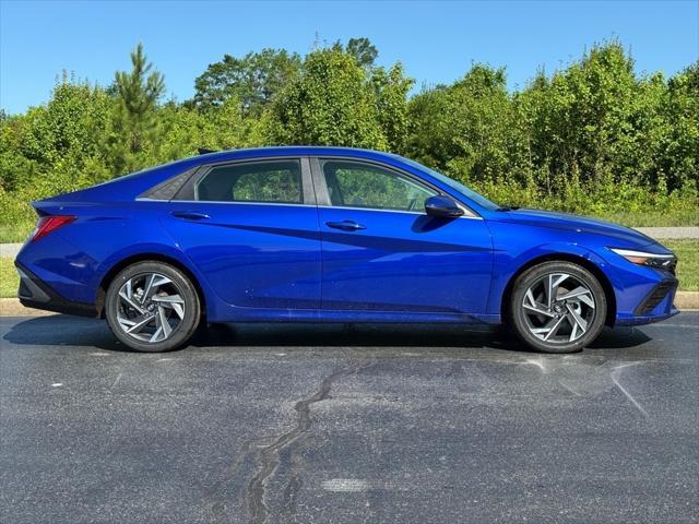 new 2025 Hyundai Elantra car, priced at $27,713