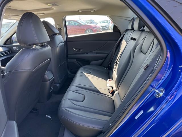 new 2025 Hyundai Elantra car, priced at $27,713